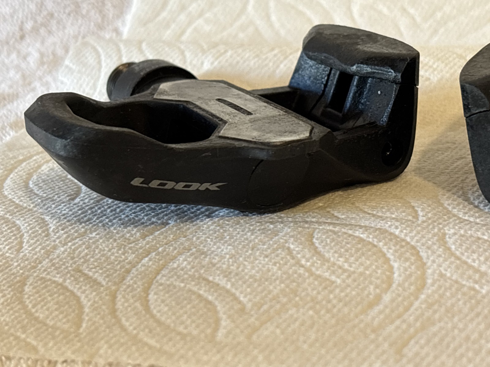 Look Keo Blade Carbon Clipless Pedals – Black – VG-EX