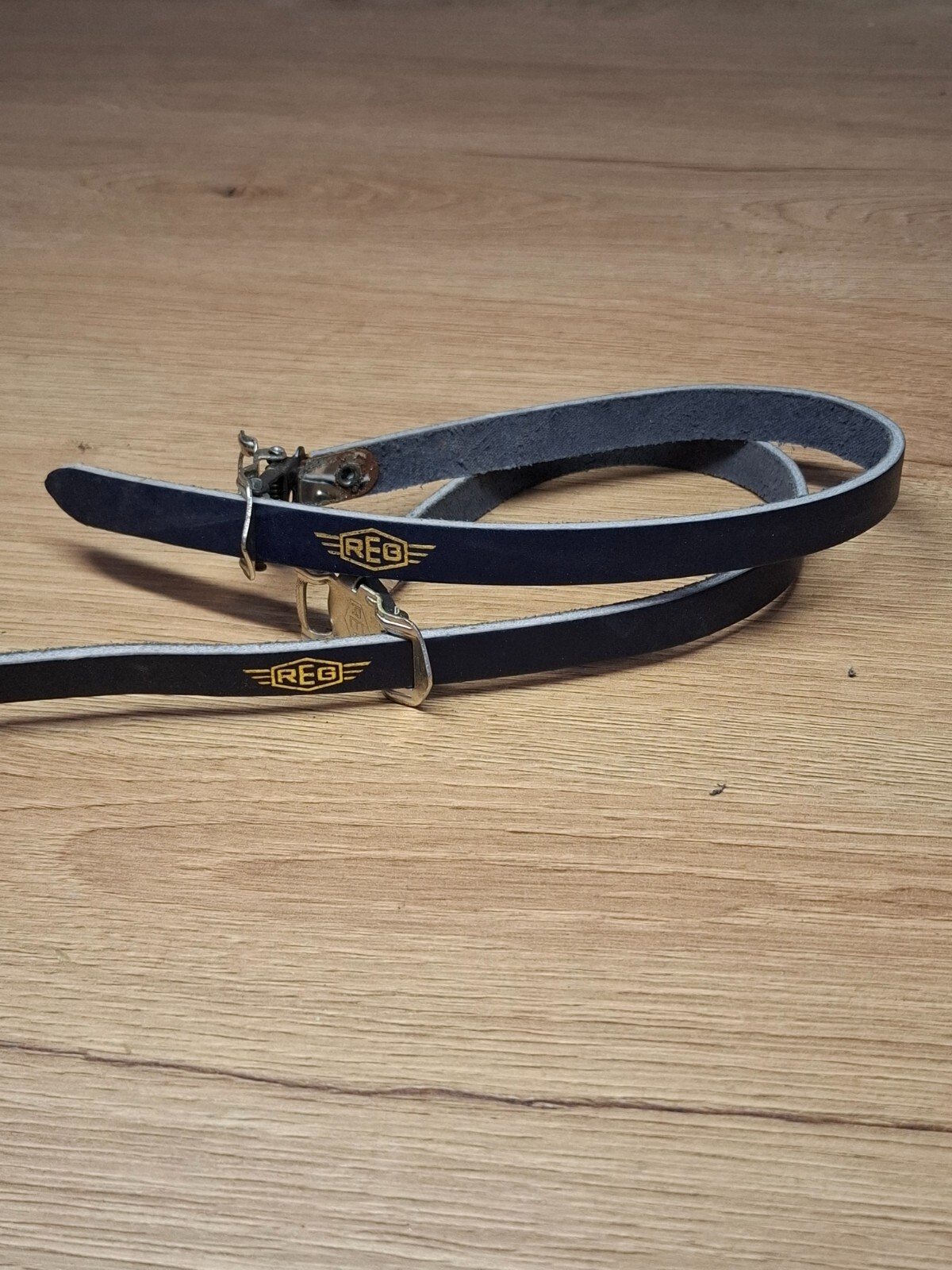 Retro Bicycle Parts NOS REG Leather Pedal Straps – Blue (36cm x 1cm)