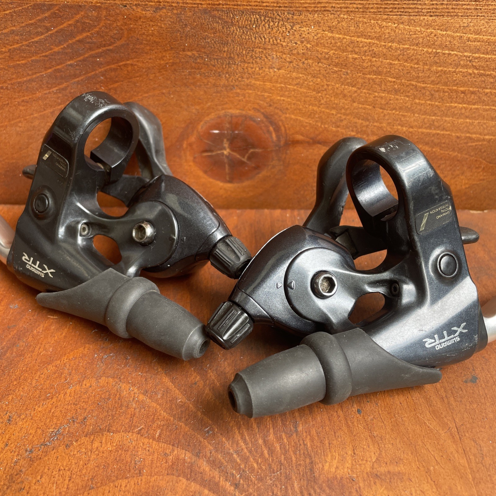 Vintage SHIMANO XTR ST-M900 3×8 Speed MTB Brake/Shifter Combo Set VGC JAPAN!