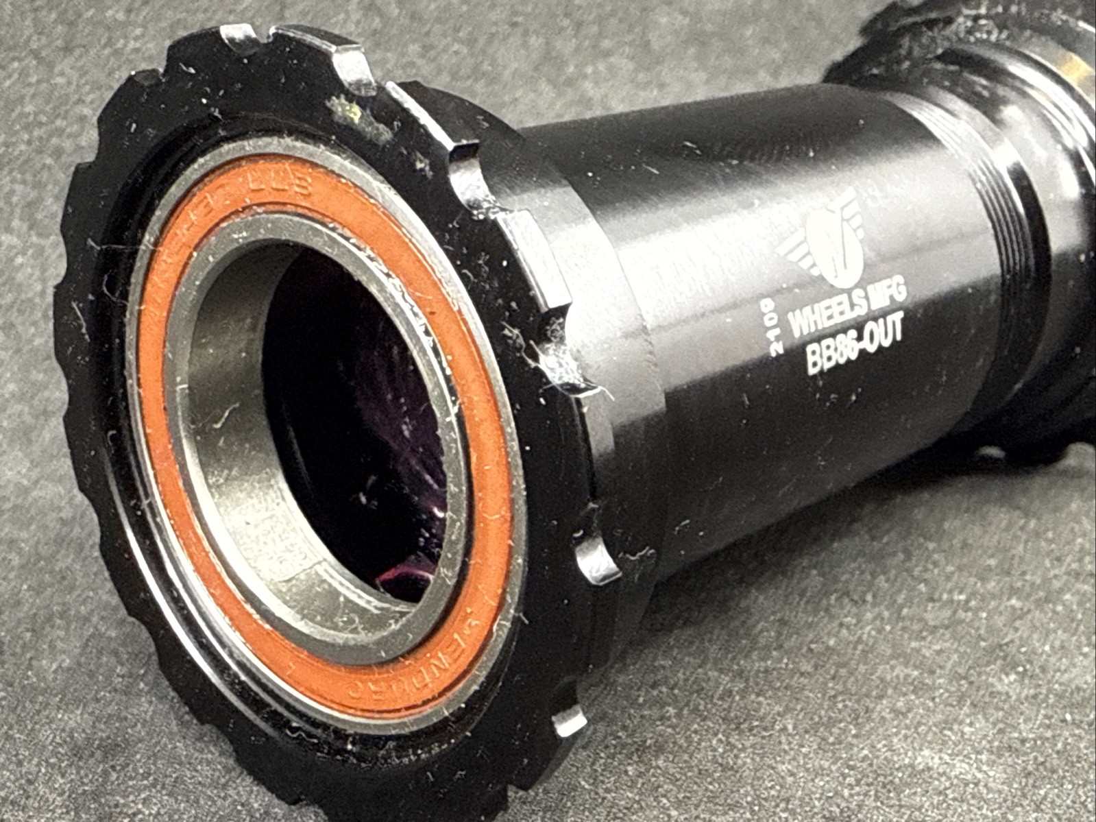 Wheels Mfg. Thread-Together BB86/92 SRAM GXP BB ABEC-3 Bearings Black Cups