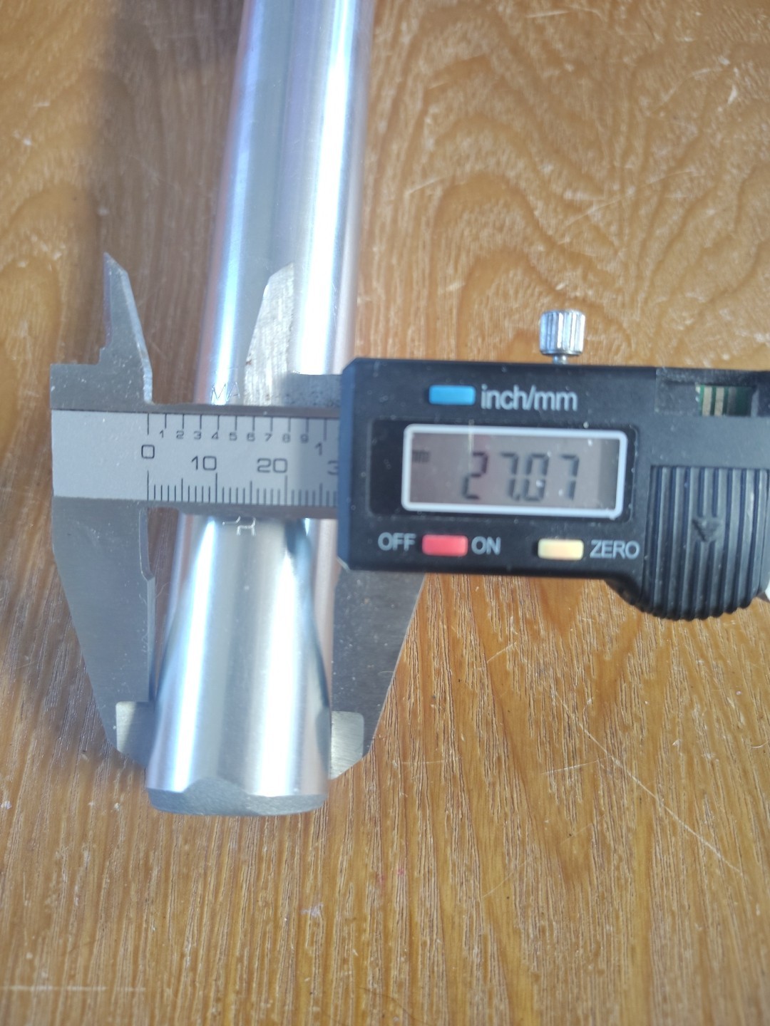 [8.85] SR Sakae Laprade Aluminum Seatpost 27.0 NOS