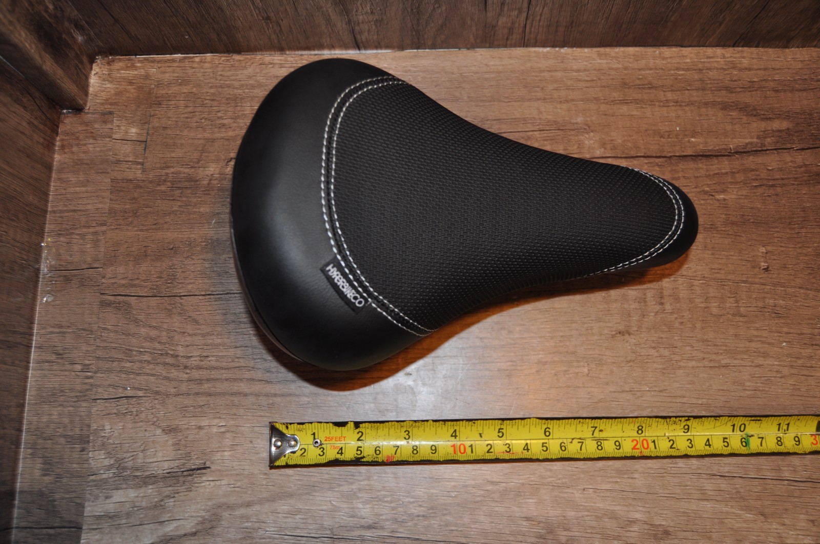 High quality BMX bike seat with 280mm / 25.4mm diameter Seat Post
