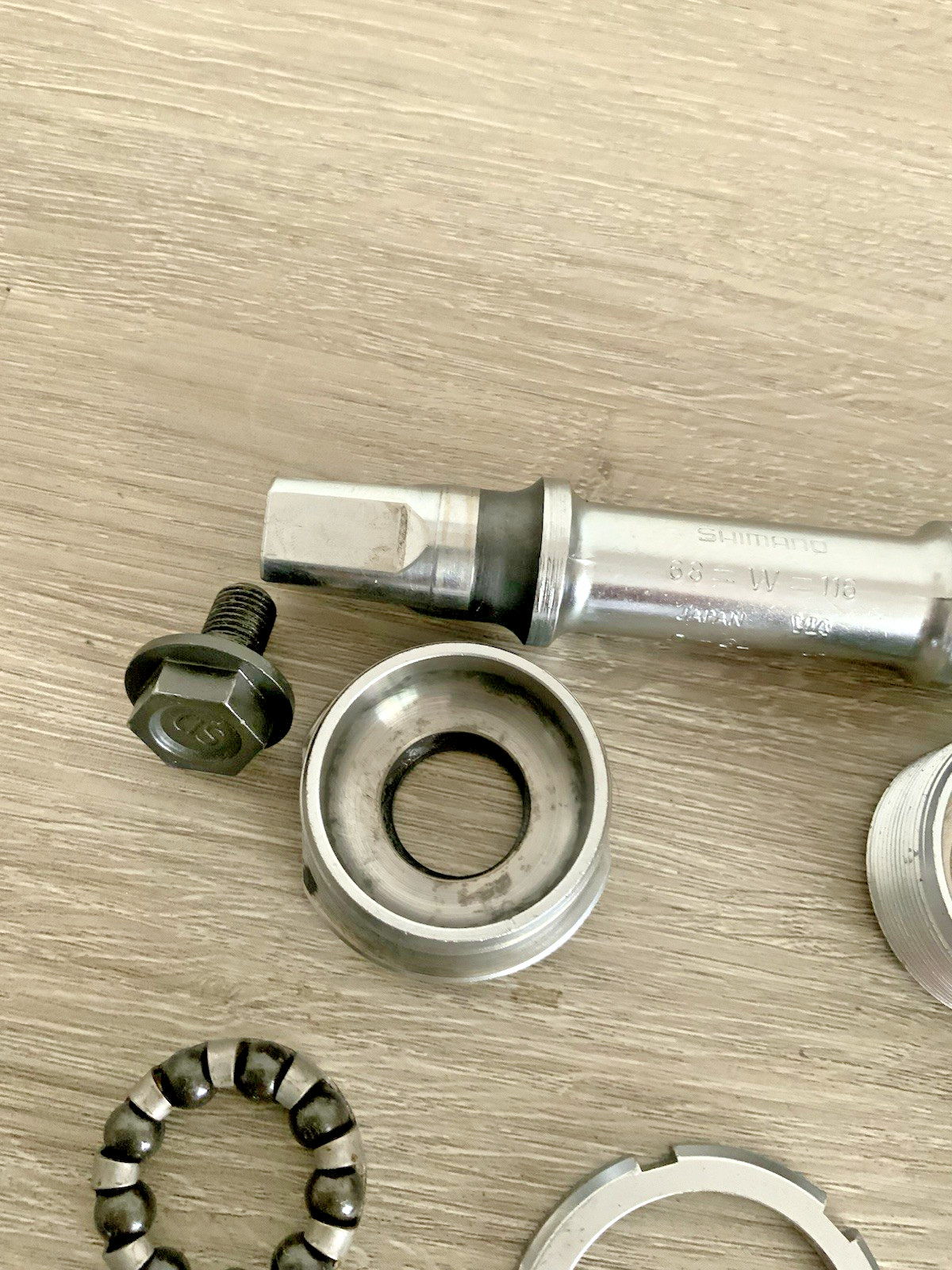 SHIMANO 600 BOTTOM BRACKET 68-115 MM BRITISH THREADING