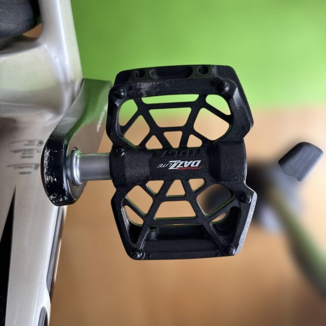 TIOGA DAZLITE flat pedal