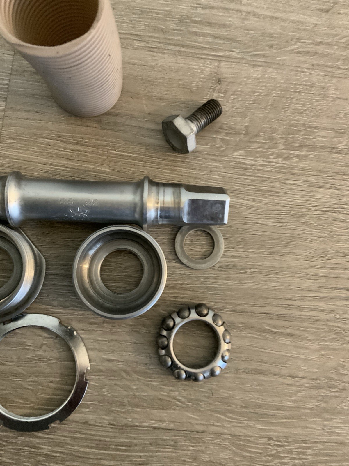 CAMPAGNOLO RECORD BOTTOM BRACKET 68-114 MM SPINDLE FRENCH THREADED
