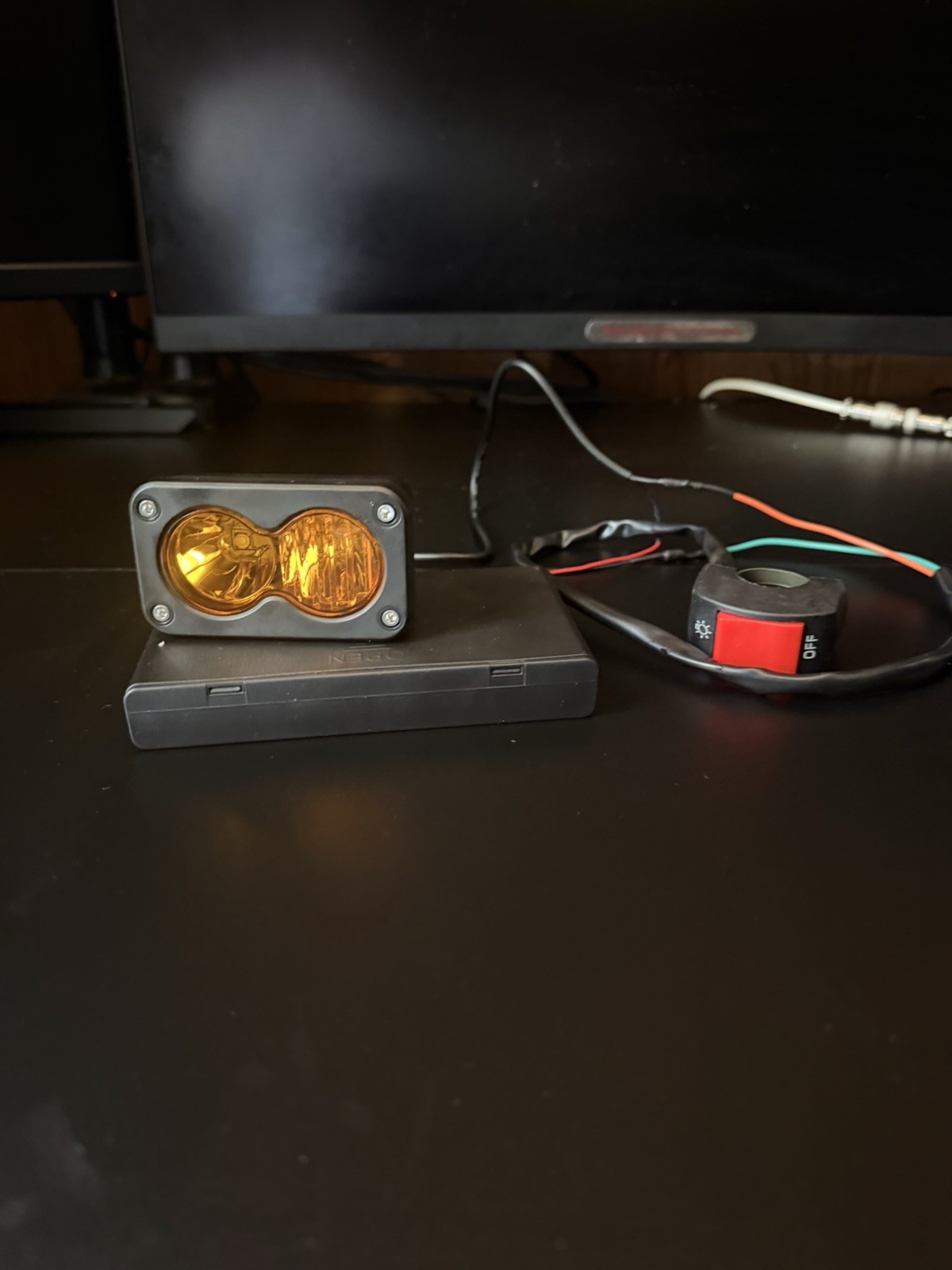 Battery Powered Baja Light (Amber)