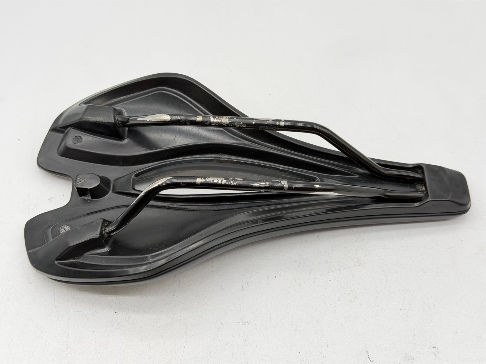 Giant Approach Particle Flow Bicycle Saddle 145mm