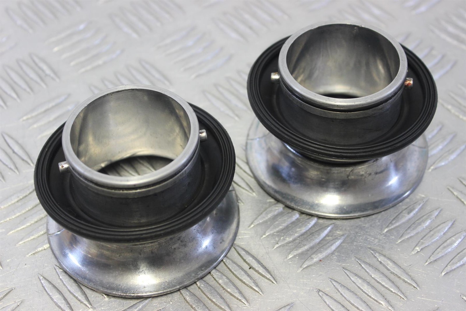 Ducati 748 Intake Funnels 916 996 998 1994 to 2002 B236