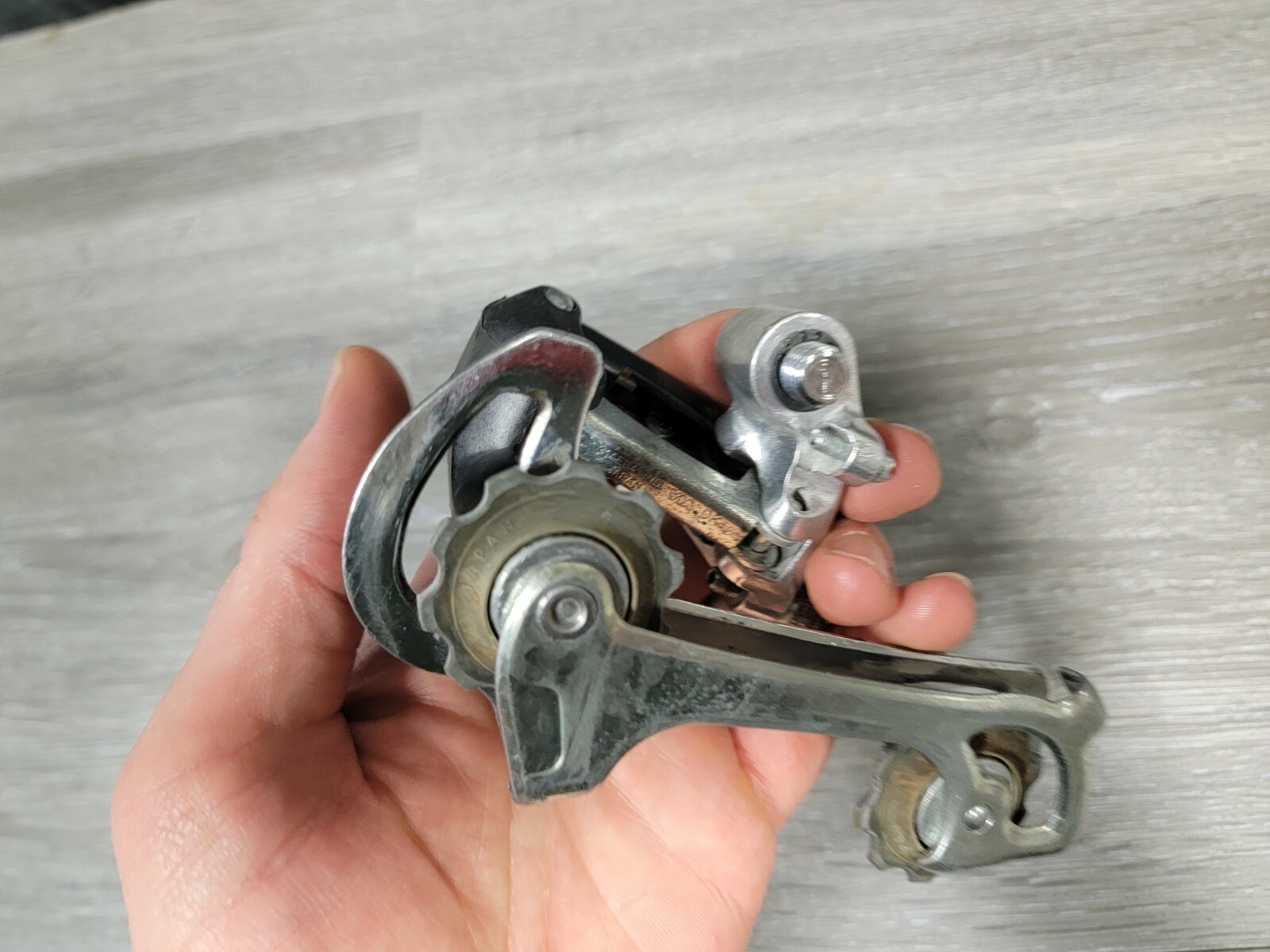 Suntour Accushift A-2000 6 7 Speed Rear Bicycle Derailleur USED