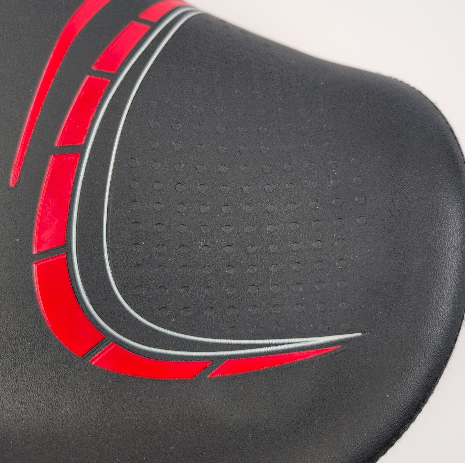 BLUEWIND Noseless Oversized Bike Seat Wide Bicycle Saddle Comfort With Backrest