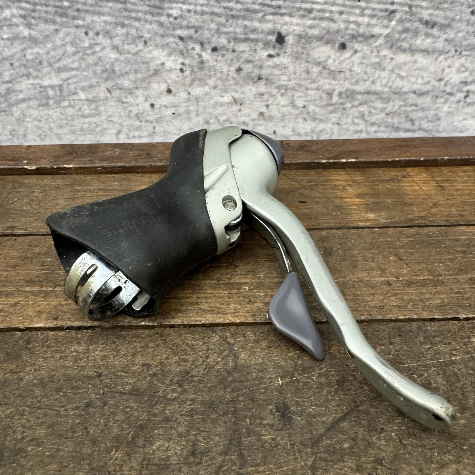 Vintage Shimano 105 ST-1055 Right Hood Cap STI Brake Shift Lever 8 Speed Parts