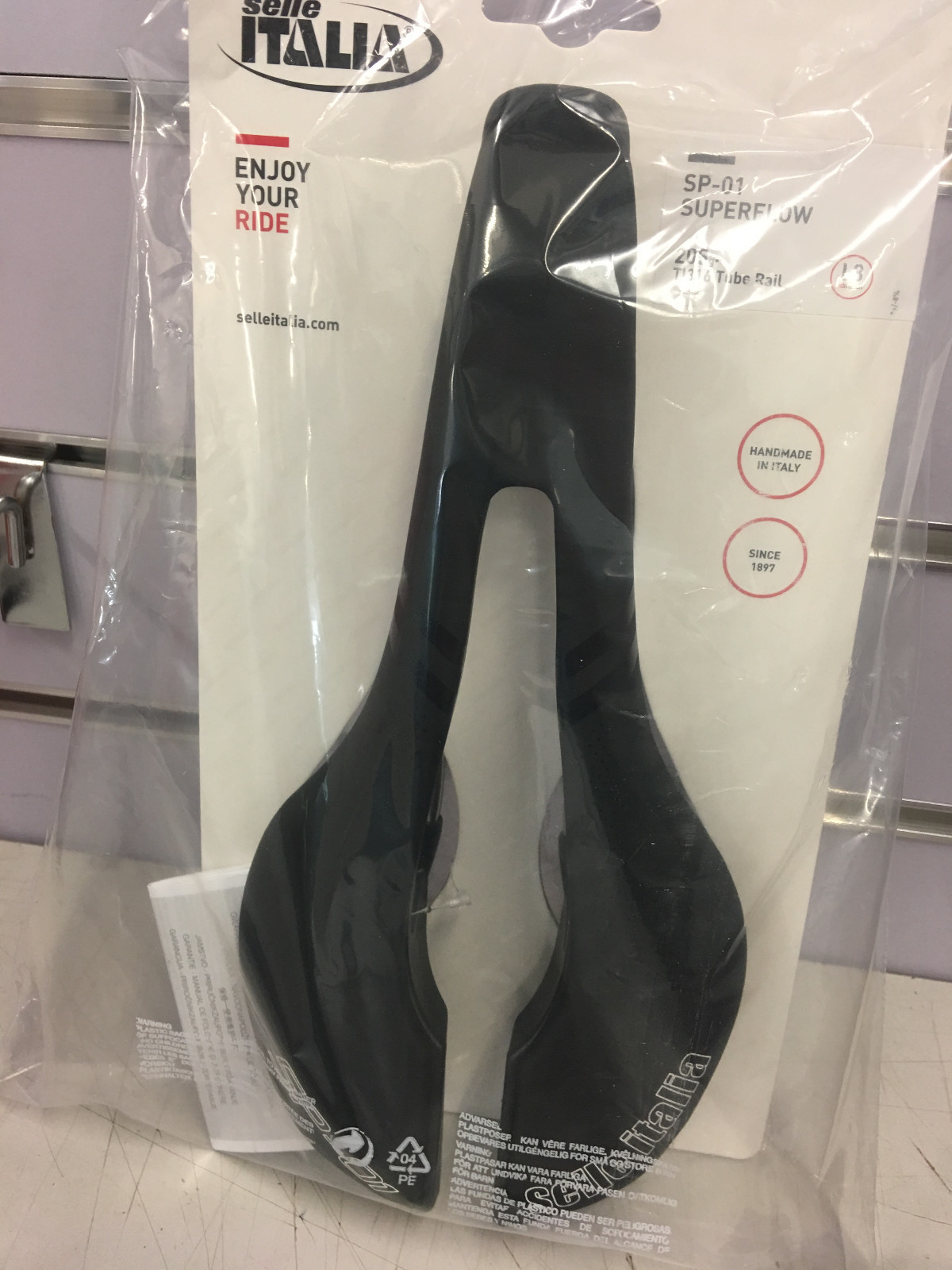 Selle Italia SP-01 Superflow L3 142x288mm TI316 Tube Rail Saddle (Black)