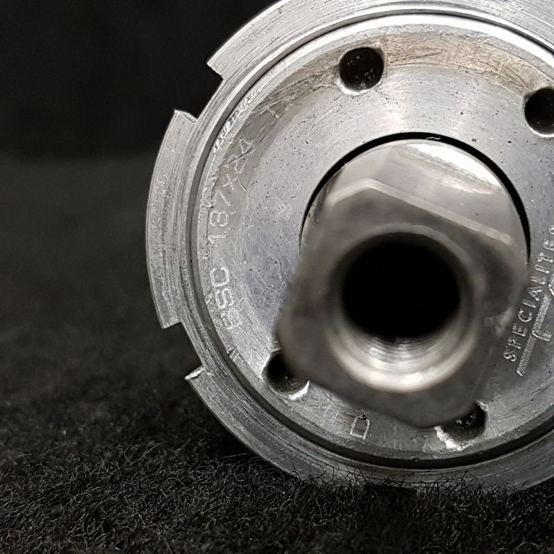 Bottom Bracket Axis «SPECIALITES TA TITANIUM» 119 Mm 1.37 X 24 Tpi (Ref 541)