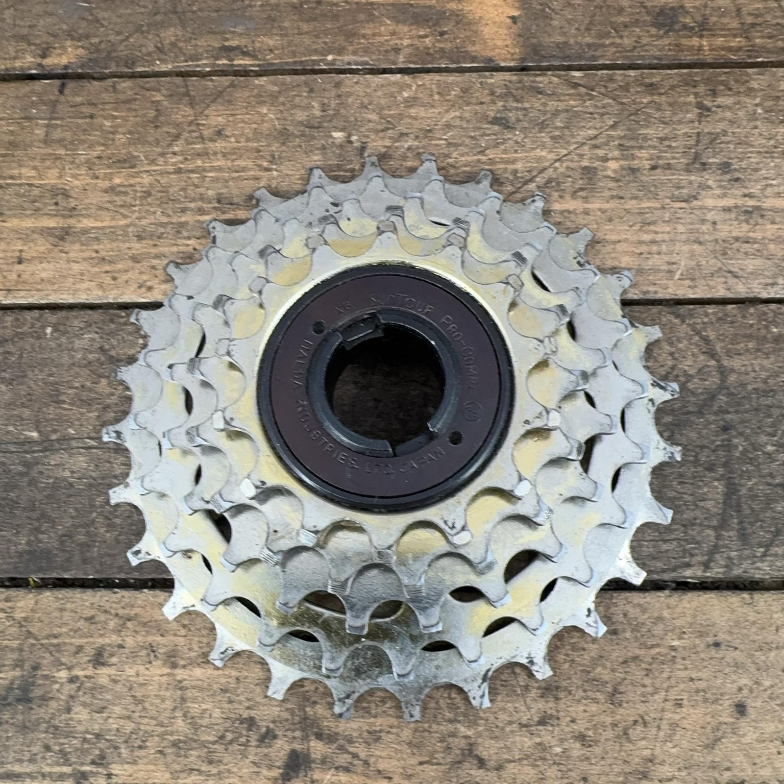 Vintage Suntour Pro-Compe Freewheel 5 Speed 14-28T 28T Steel Maeda Japan Road