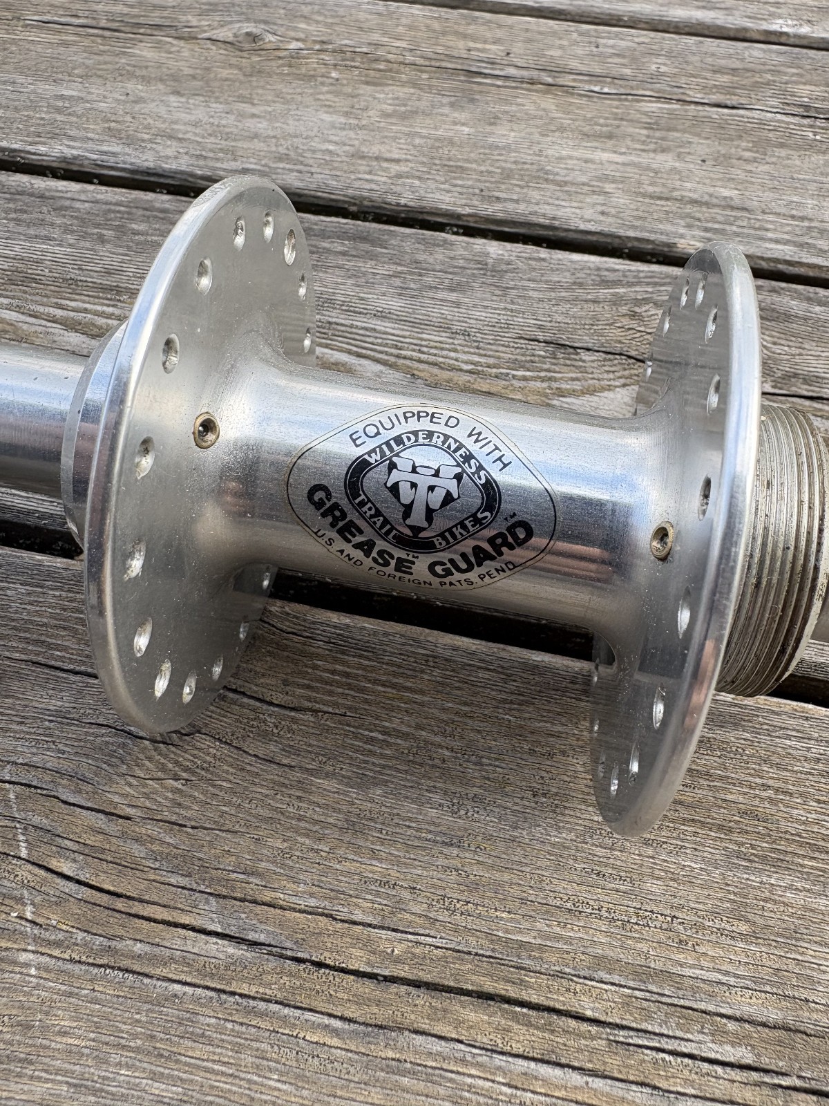 WTB Wilderness Trail Bikes Classic Grease Guard Rearhub + Dura Ace Freewheel
