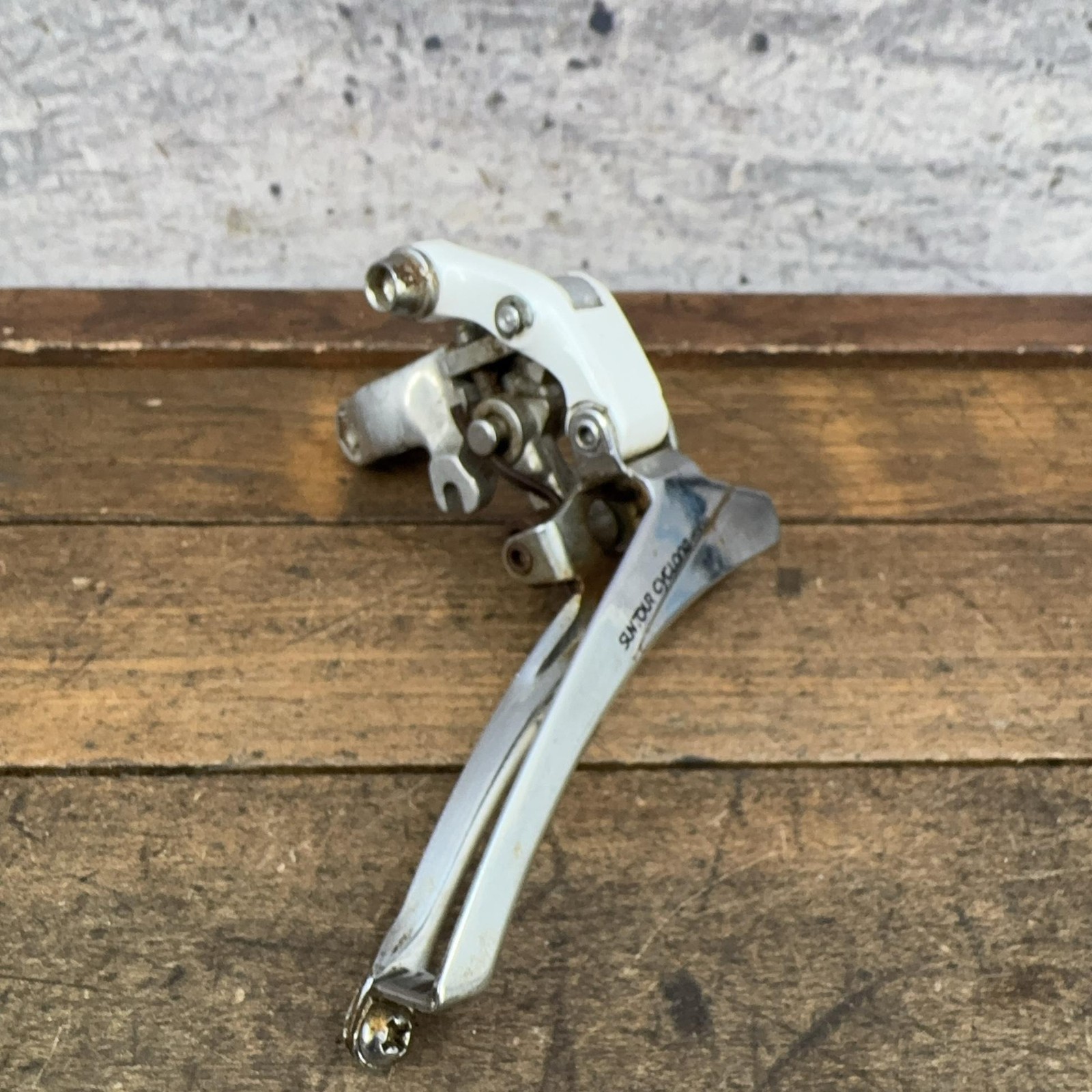 Vintage Suntour Cyclone 7000 Front Derailleur 28.6 Clamp Bottom Pull Japan