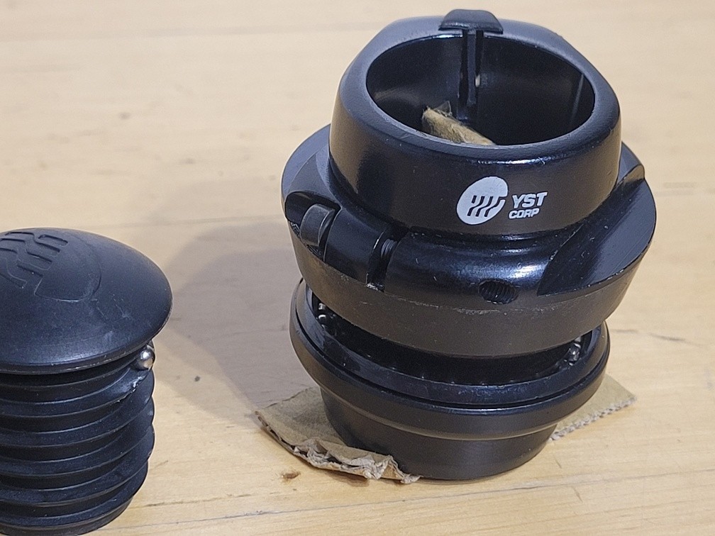 NOS Headset YST 1-1/8″ G-Force Threaded Black