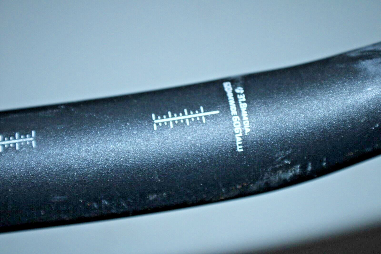 Bontrager Bar Cruiser MTB Handlebar 31.8mm 62cm Black Angled Hybrid USA Shipper!