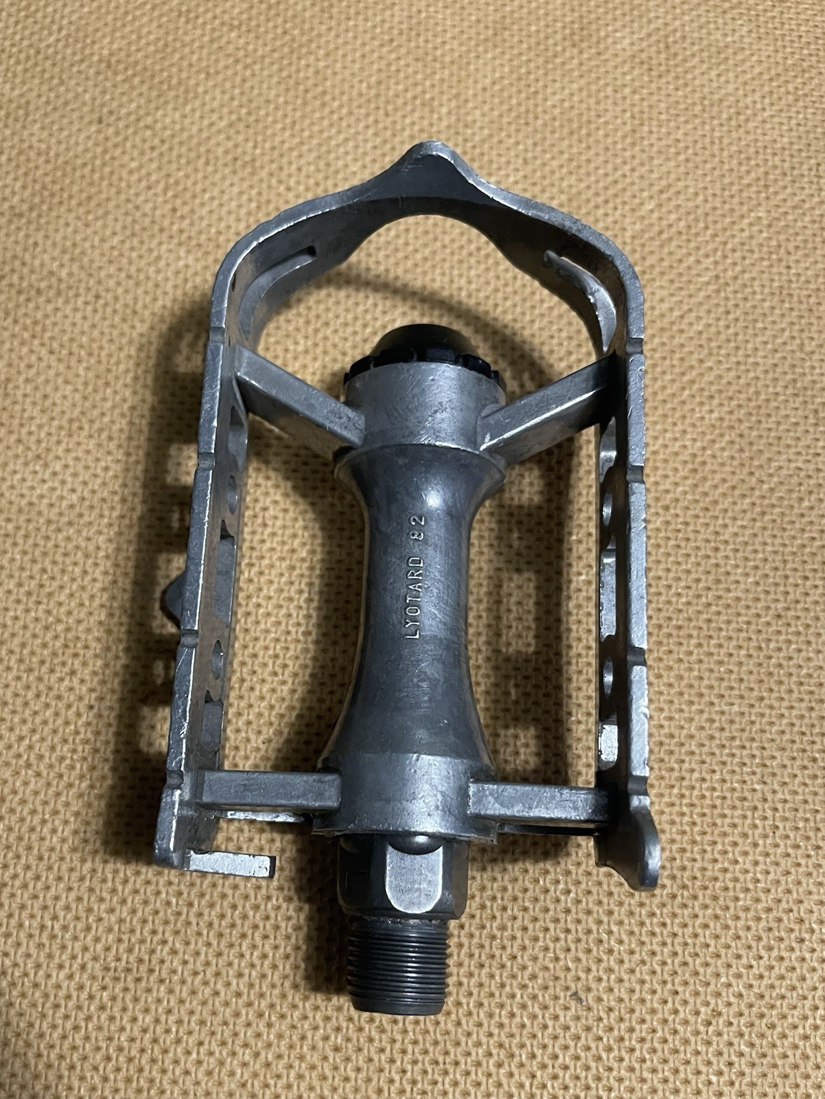 Vintage Lyotard 82 Left Pedal 9/16”