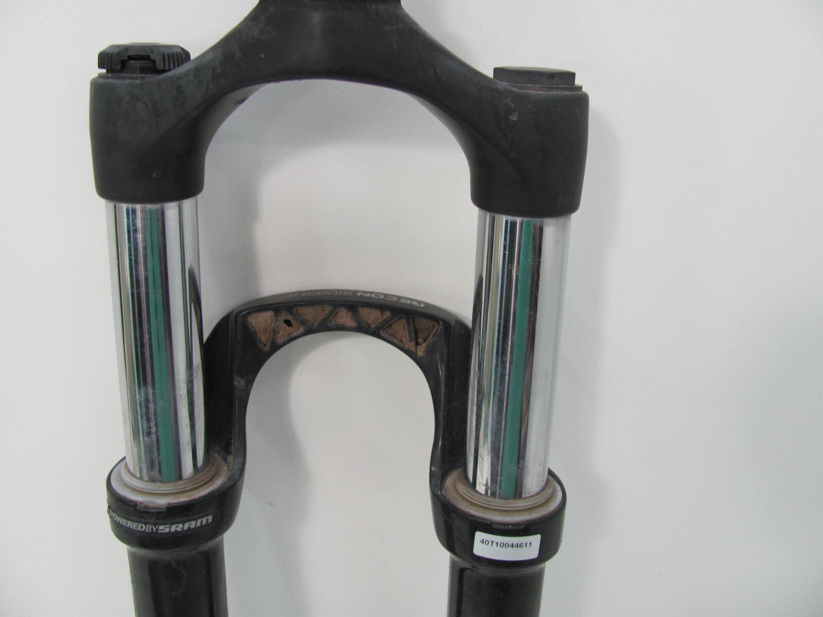 FUJI BELLE 2.0 A6 ALUMINUM 2012 MOUNTAIN BIKE PARTS ROCKSHOX RECON SILVER FORKS