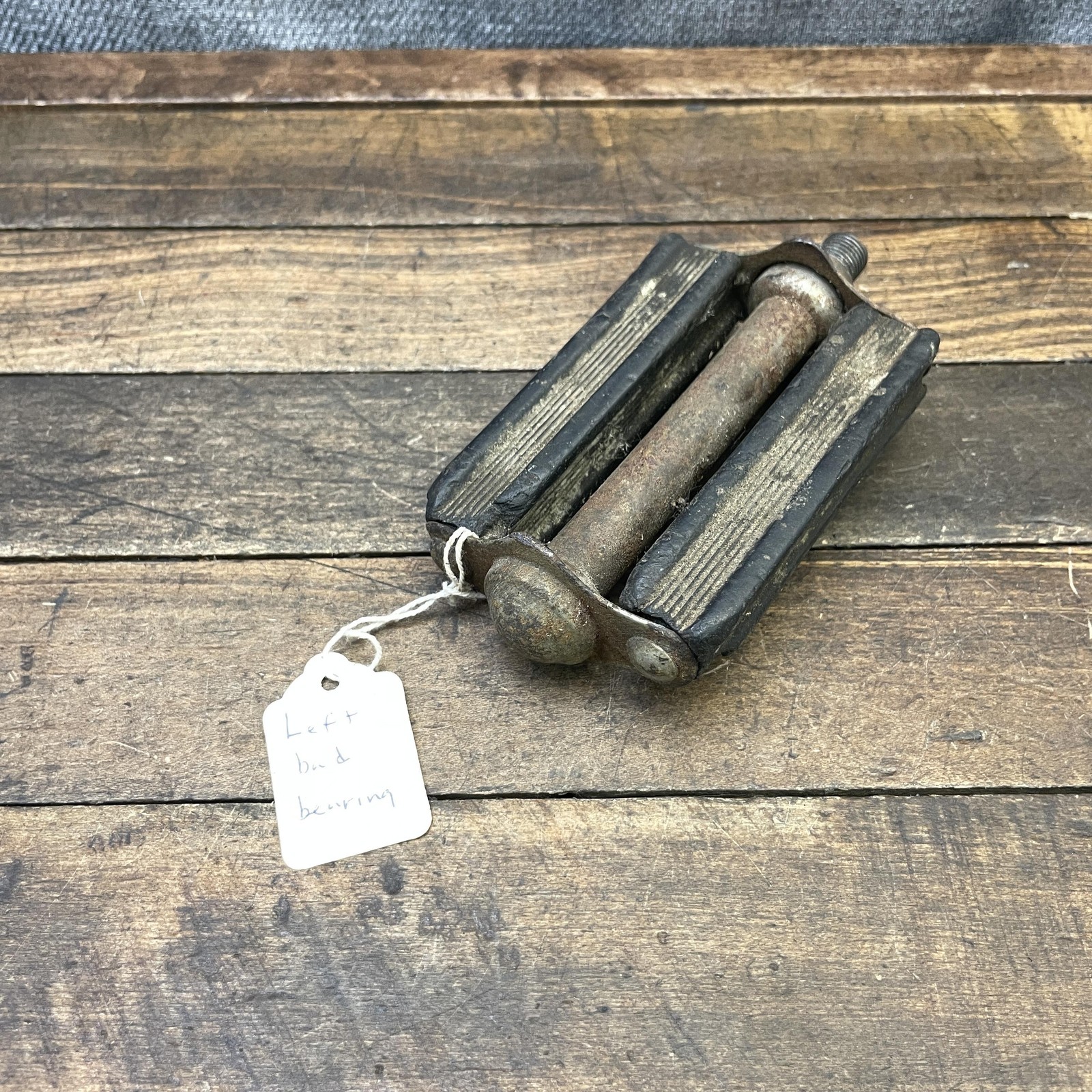 Vintage LEFT Torrington Pedal PARTS LEFT ONLY 1/2 In Block Body Balloon Tire