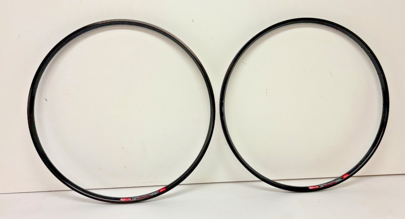 (2) Stan’s No Tubes 32-Hole Black Aluminum 559×21/26″ Mountain Bike Rims GREAT