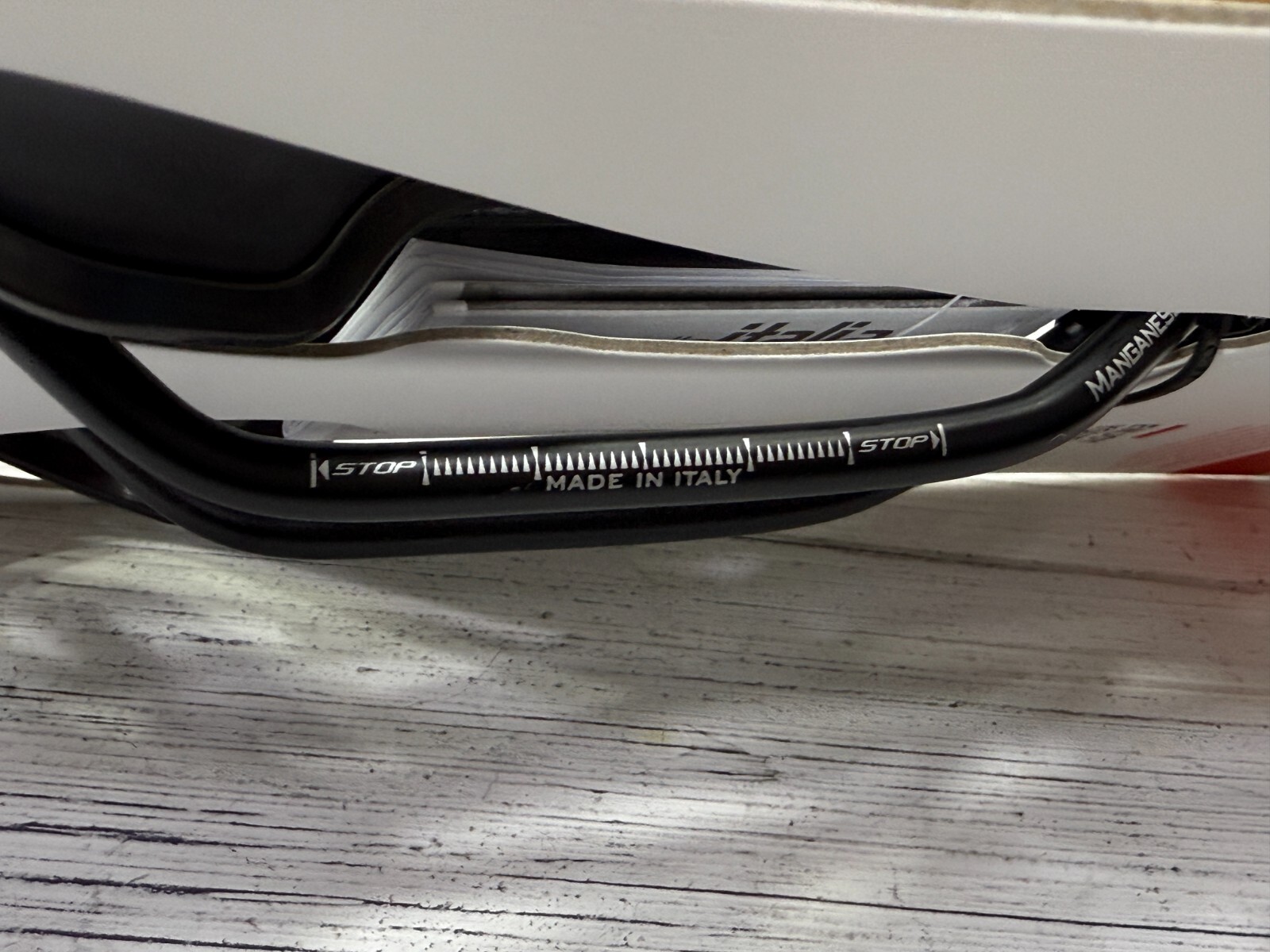 Selle Italia Flite Boost TM Superflow Manganese Rail Saddle Black S3(135x248mm)