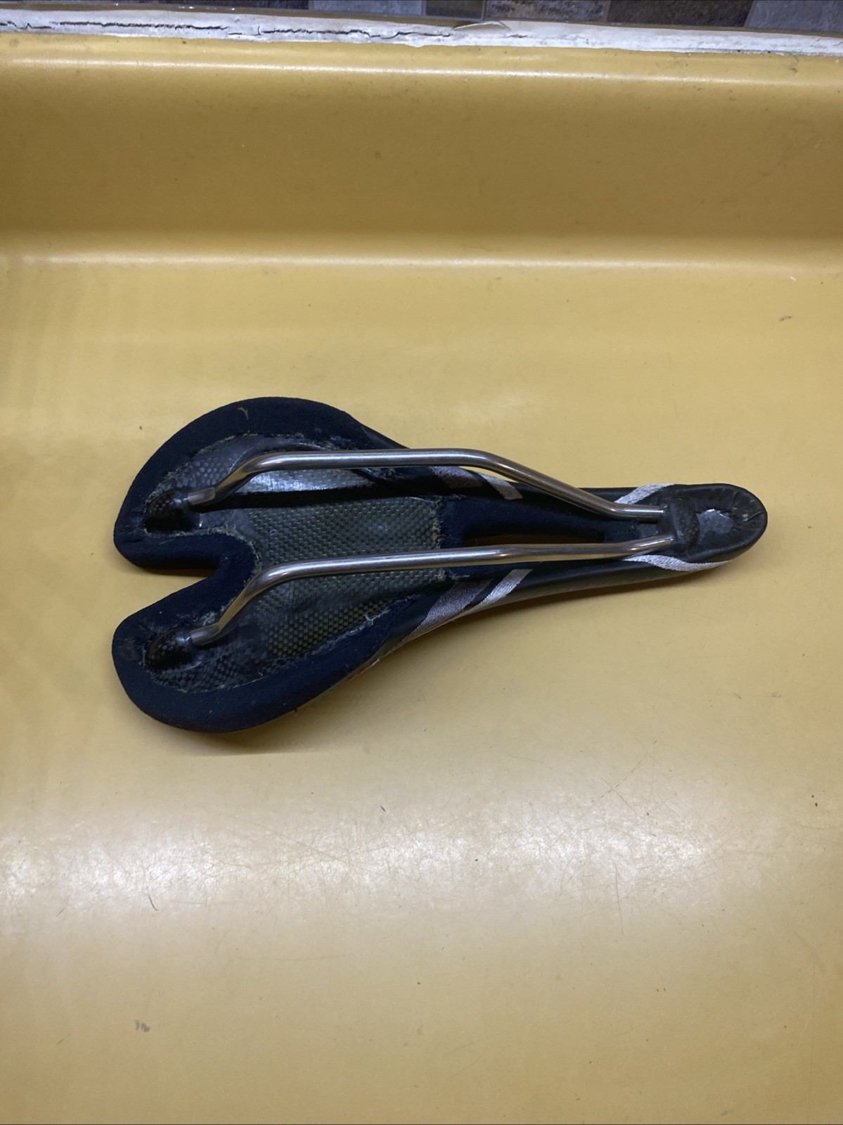 Black Bontrager 270mm x 130mm Titanium Rail Saddle