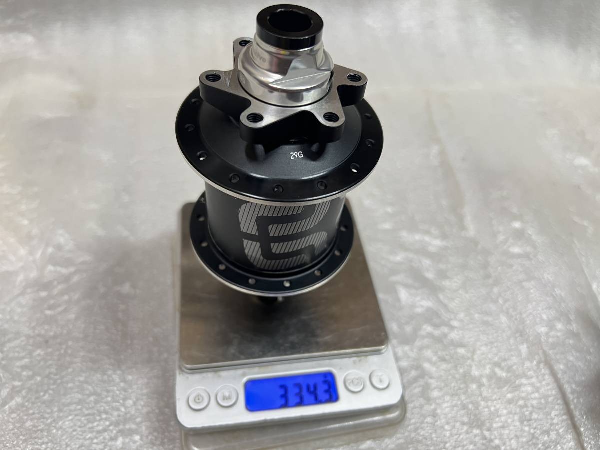 e*thirteen e13 TRS Race Carbon Rear Hub 28H 12x142mm SRAM XD Driver 6-Bolt NOS