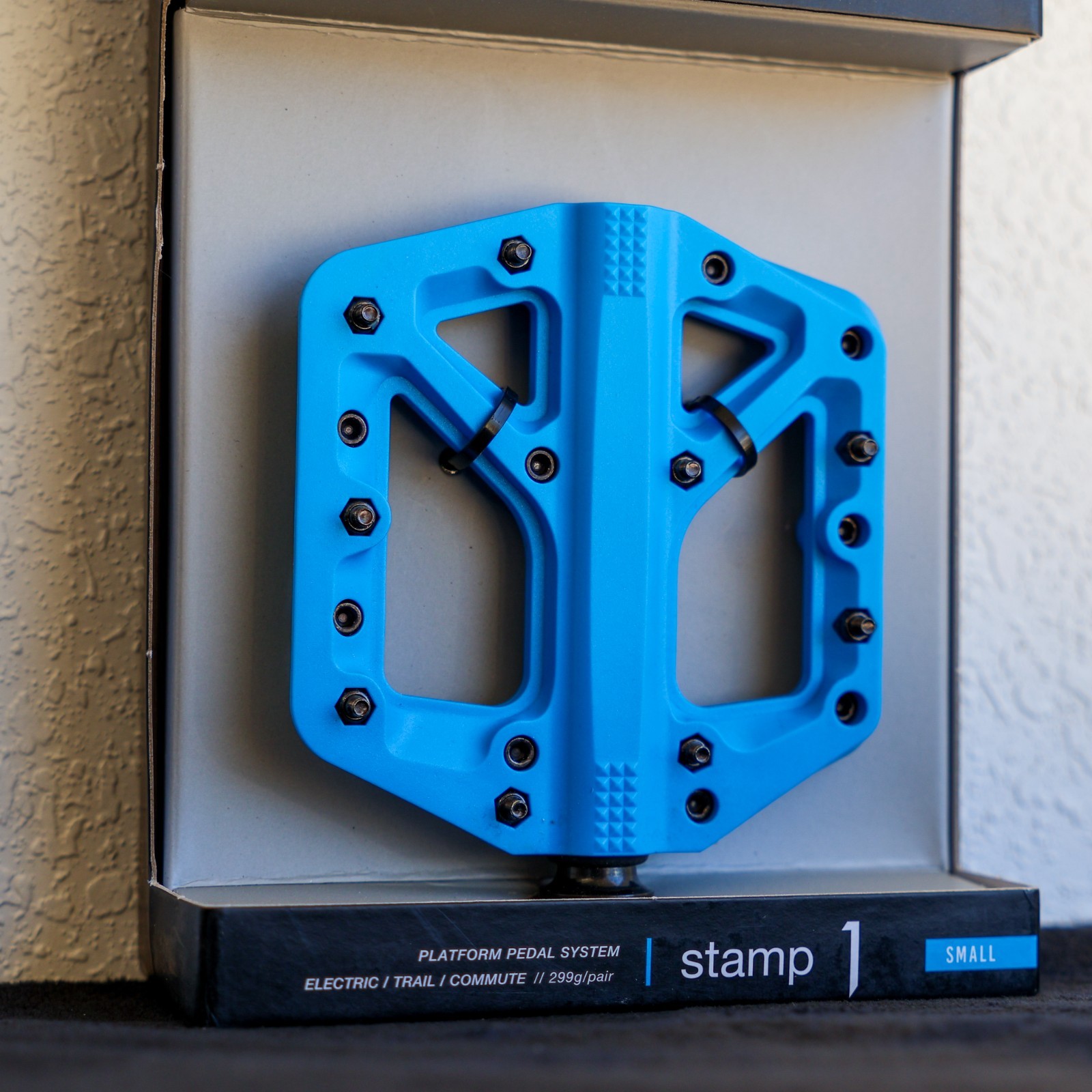 BLUE crankbrothers stamp 1 flat mtb pedals