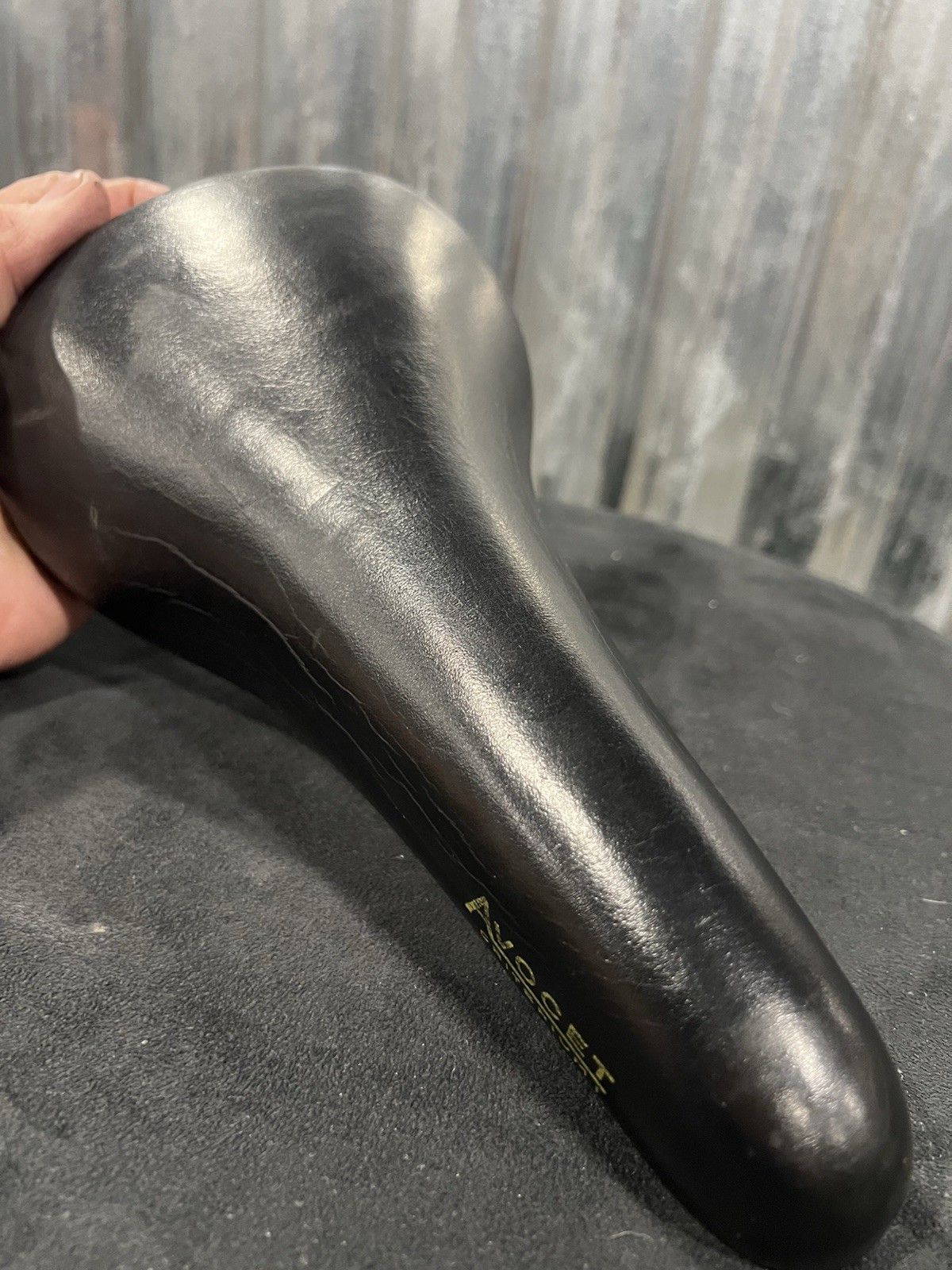Nice! VINTAGE AVOCET CRITERIUM 1 BLACK LEATHER SADDLE Schwinn Raleigh Trek Bike