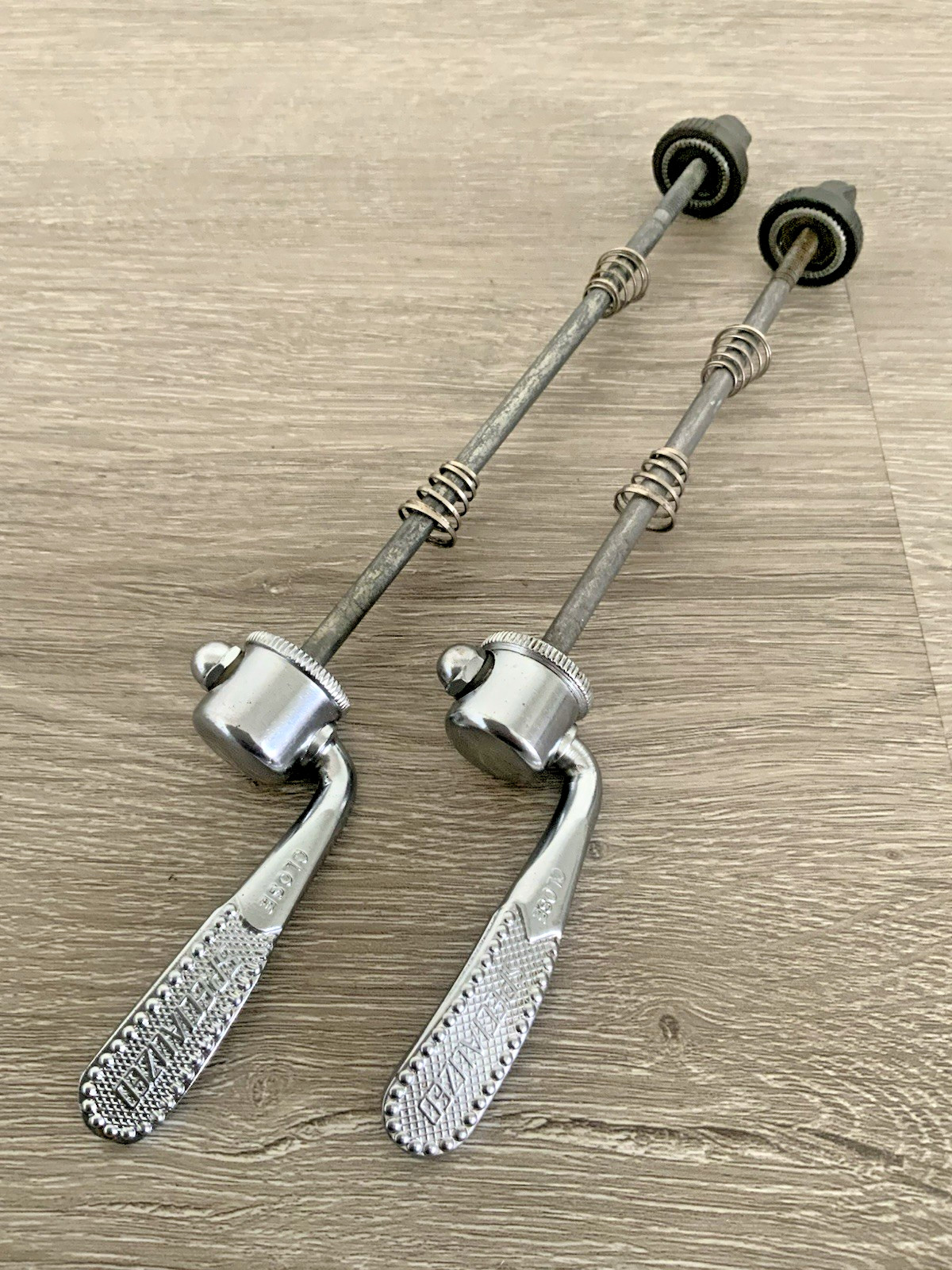 SPECIALIZED QUICK RELEASE SKEWER SET NYLON NUTS 100-126 MM SPACING STEEL
