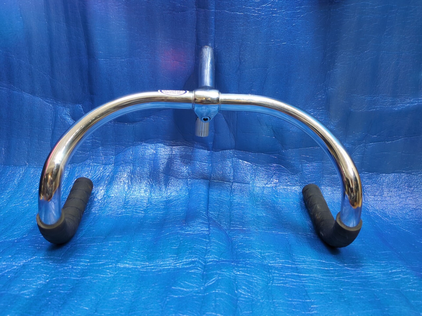 Nitto B123 Steel 370mm NJS Handlebar + Nitto Jaguar 100mm Steel Stem + Grips