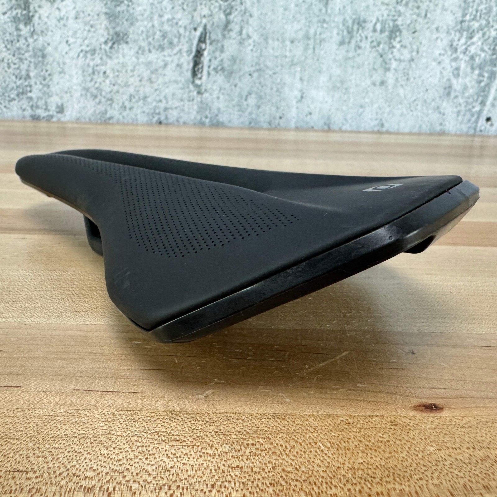 Light Use! Syncros Belcarra V 1.0 NEO 7x9mm Carbon Rails 145mm Bike Saddle 172g