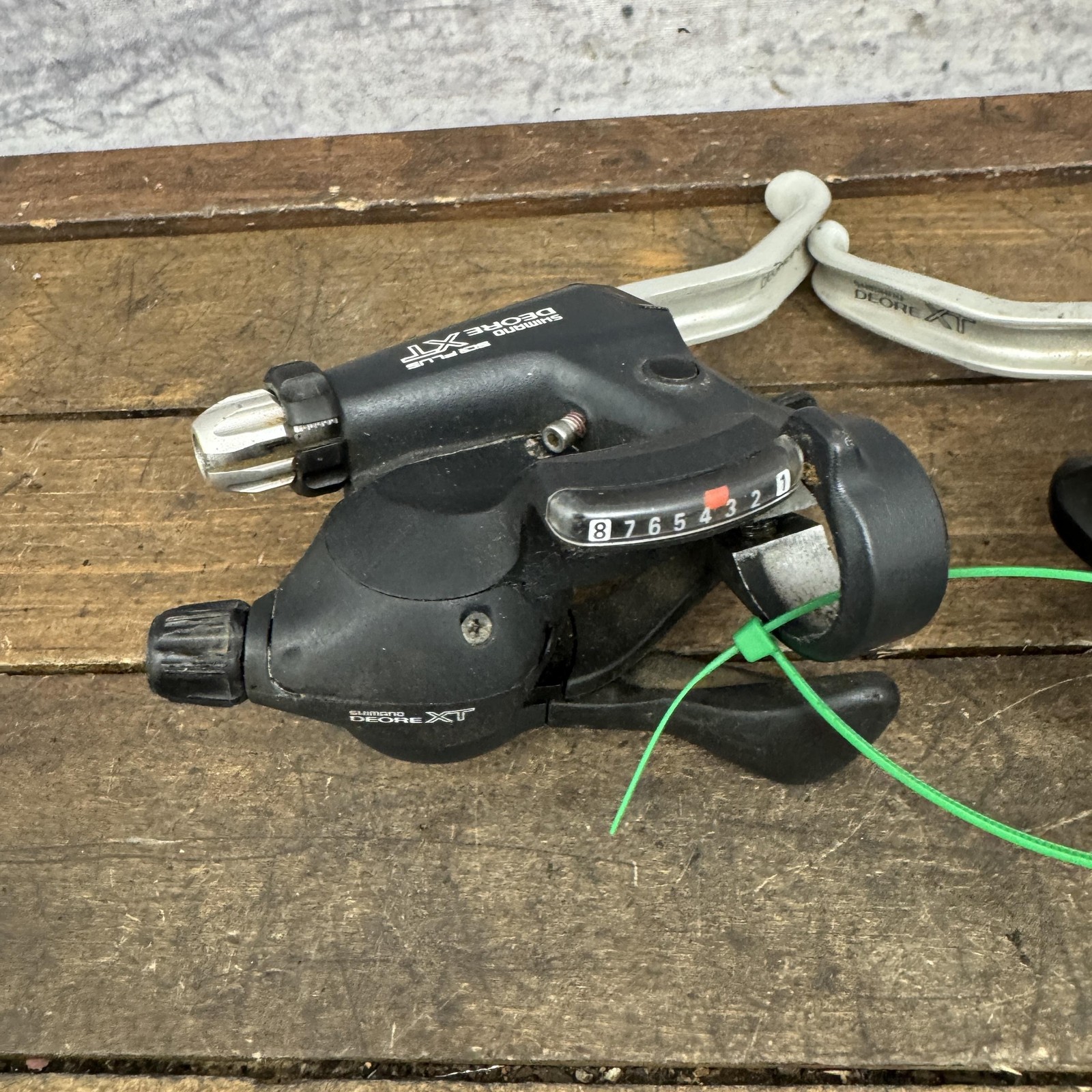 Vintage Shimano Deore XT ST-M737 3×8 Shifters Brake Lever Set Cracked Indicators