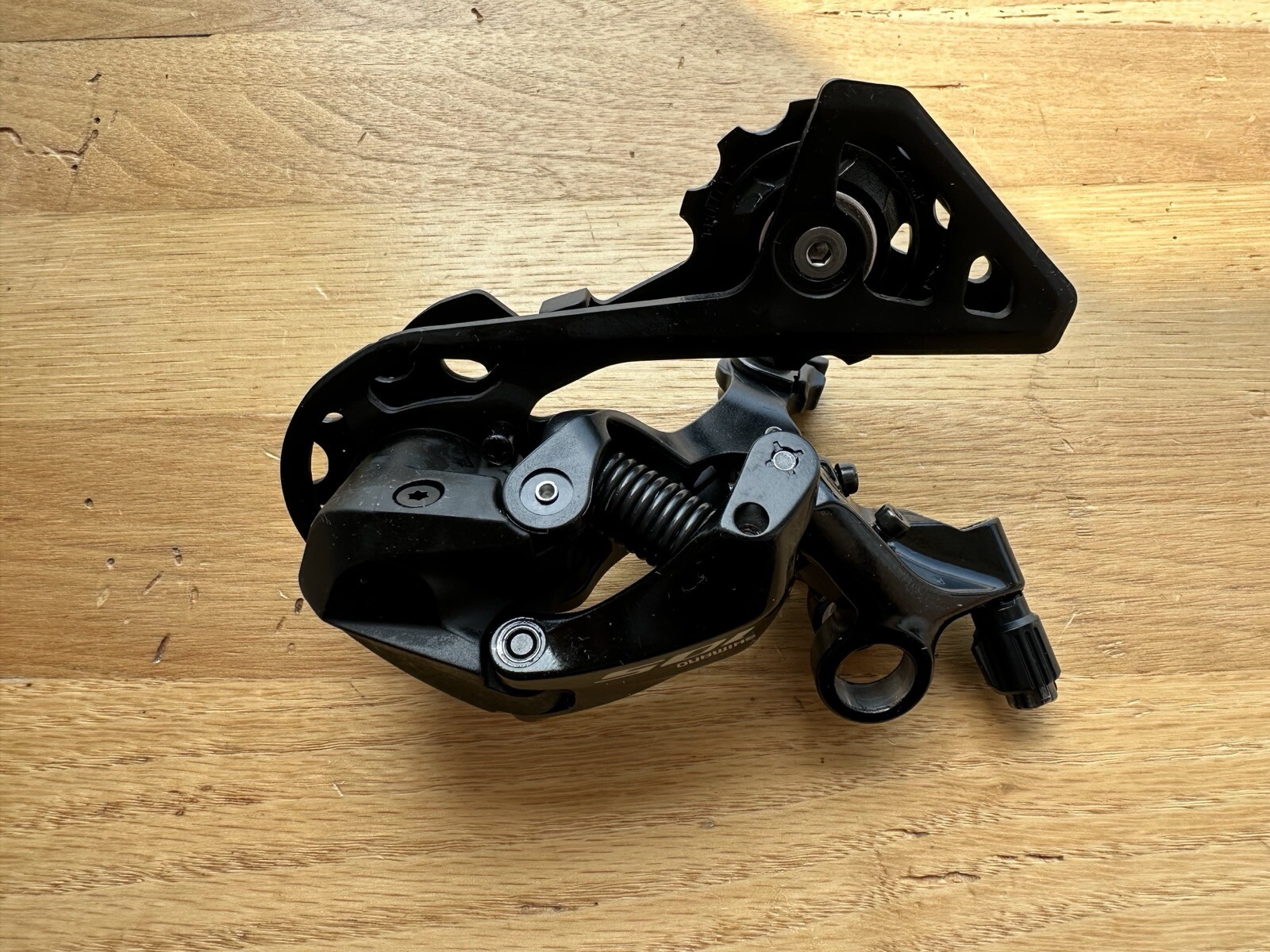 Shimano 105 RD-R7000 DIRECT MOUNT 11-Speed Rear Derailleur, Short SS Cage, Black
