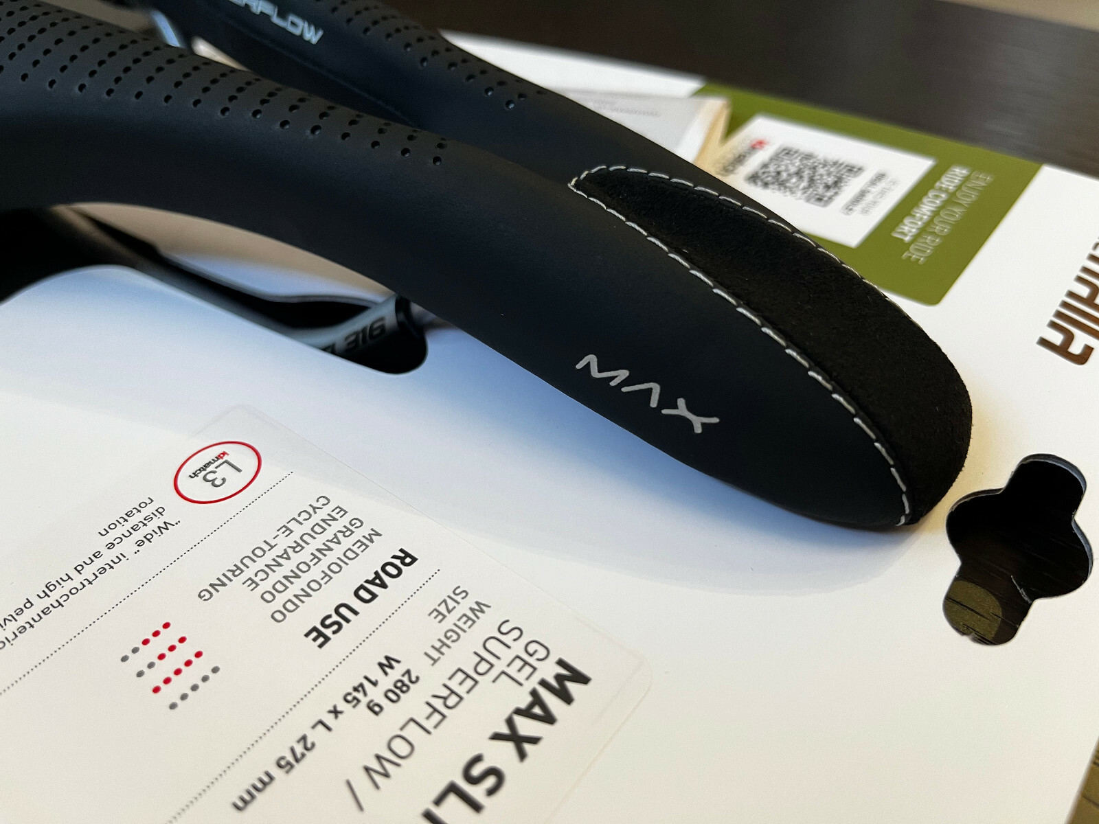 Selle Italia Max SLR Gel Superflow 145x275mm L3 Ti316 Rail Road Saddle (Black)