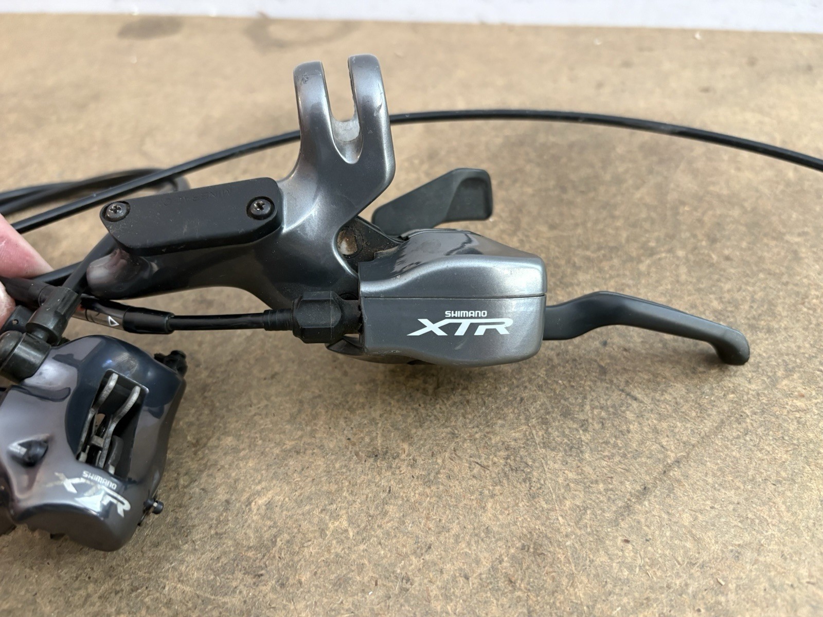 Shimano XTR ST-M965 Dual-Control Set Shift Brake Levers & Calipers Shifters