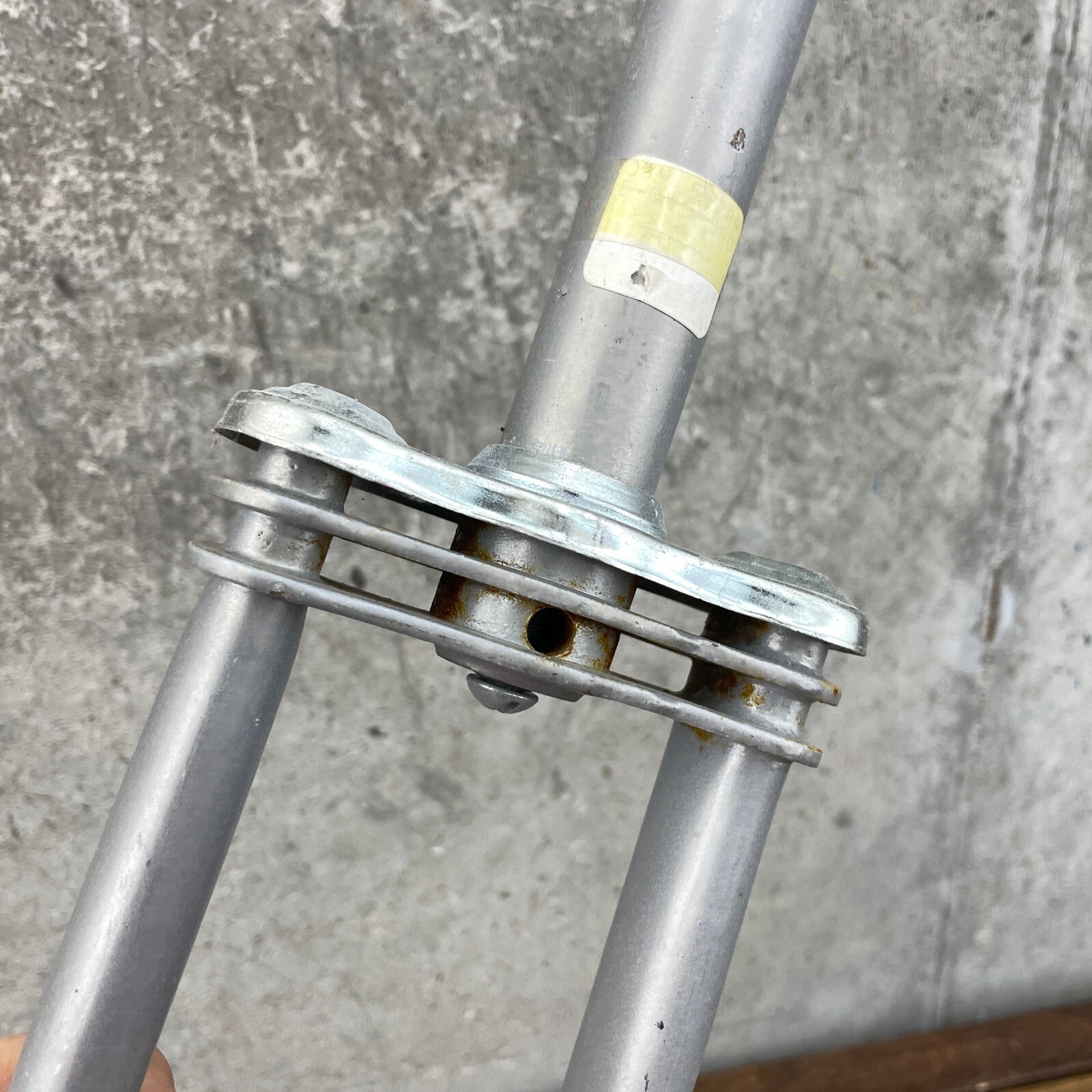 Wald 24″ Fork Cruiser Silver Replacement Fork 1 in Threaded 8″ 70s NOS Biplane