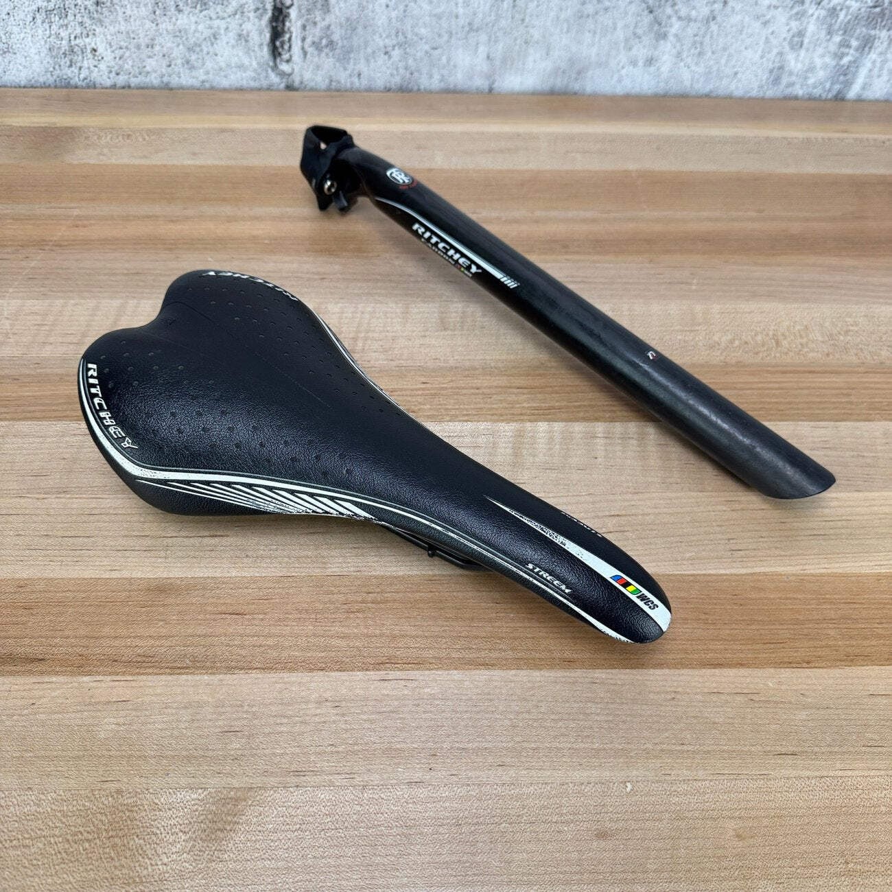 Ritchey Streem Vector 132mm Width 20mm Offset 27.2mm Carbon Saddle and Seatpost