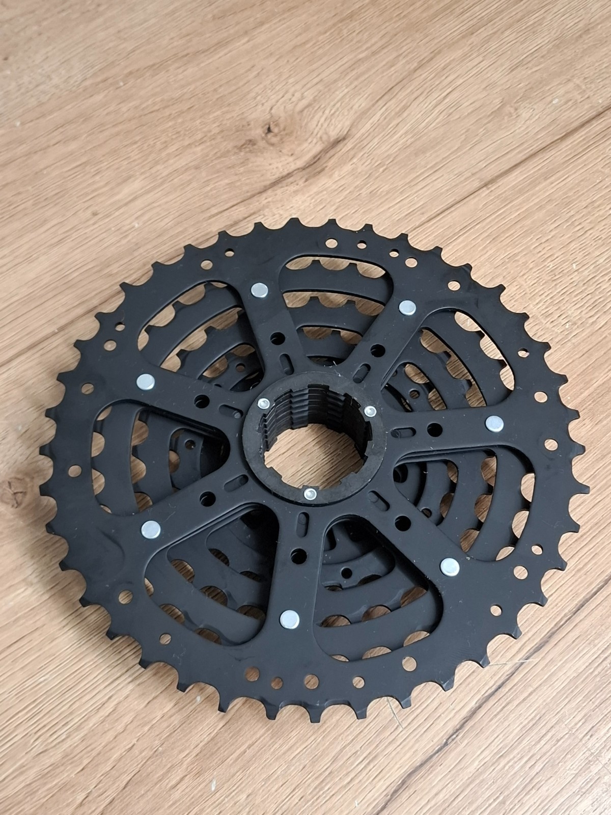 Shimano CUES CS-LG300 Cassette 9-Speed 11-41T LINKGLIDE Black NEW