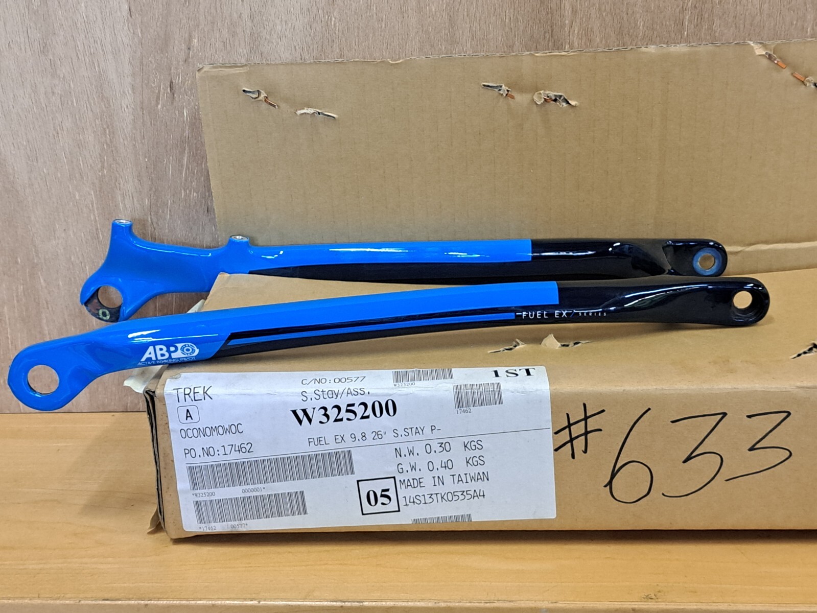 Trek Fuel EX 9.8 26″ Seat Stay Assembly / Blue / Disc Only / NOS / Carbon / 2014