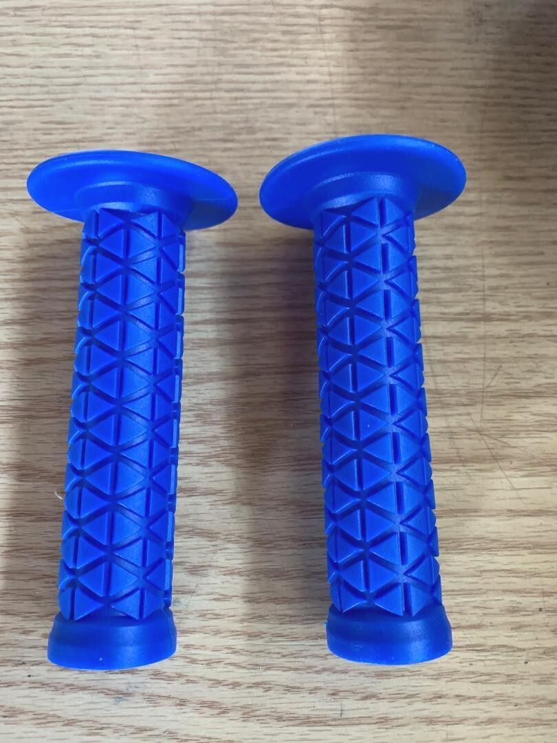BLUE Old School BMX Bike Seat Hard Shell Viscount Dominator with Grips New