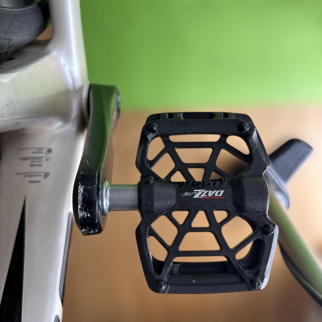 TIOGA DAZLITE flat pedal