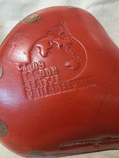 Brooks Swift: Limited Edition 200/250 Team Winning World Championship «Mandarin»