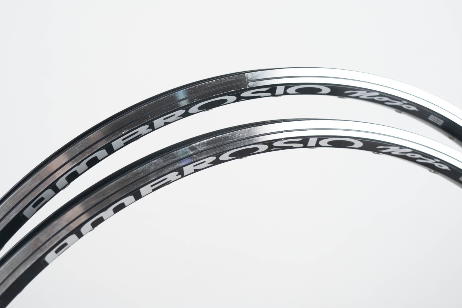 NOS AMBROSIO NOJO CLINCHER RIMS 26″ 32H VINTAGE MTB MOUNTAIN BIKE BLACK