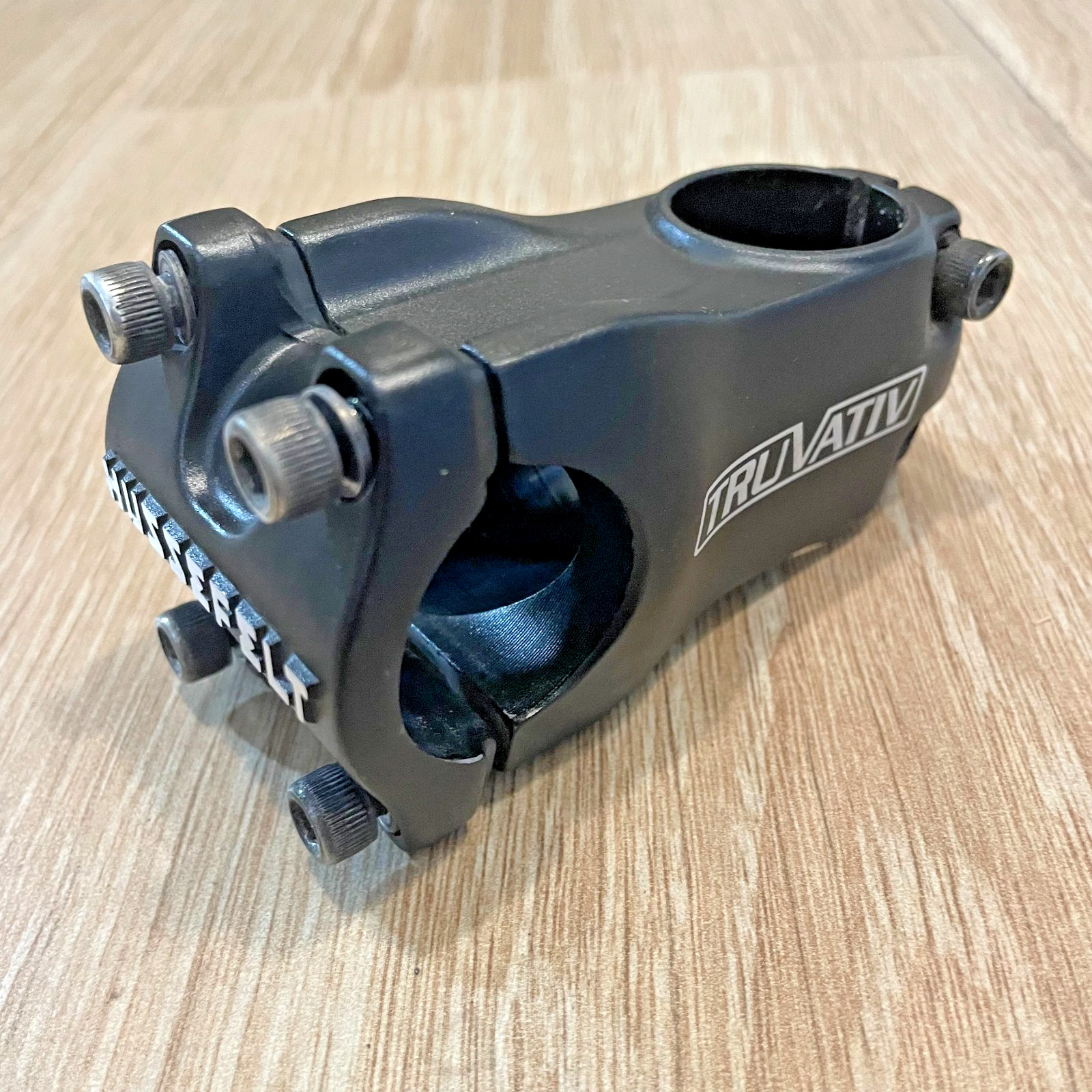 TruVativ Hussefelt Stem 60mm Stem Length 31.8mm Bar Clamp 1 1/8″ Steerer Black