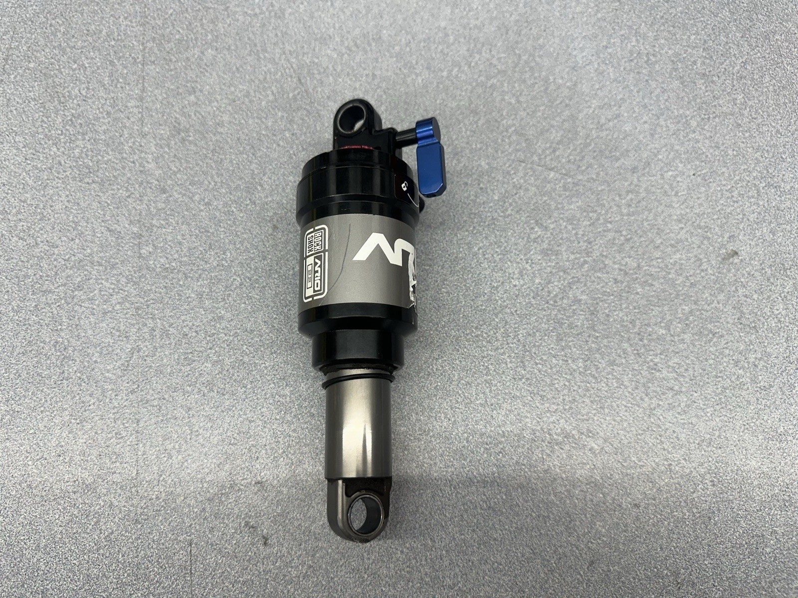 Rockshox Ario Rear Air Shock 6.5” Eye To eye, Lockout And Preload – 165mm
