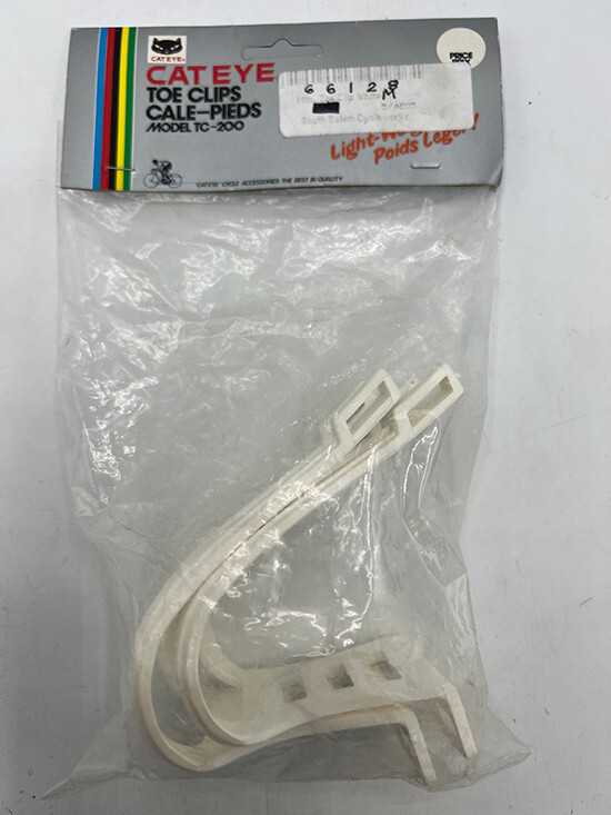 NOS Cateye Toe Clip Kit, white, medium mountain toe clips