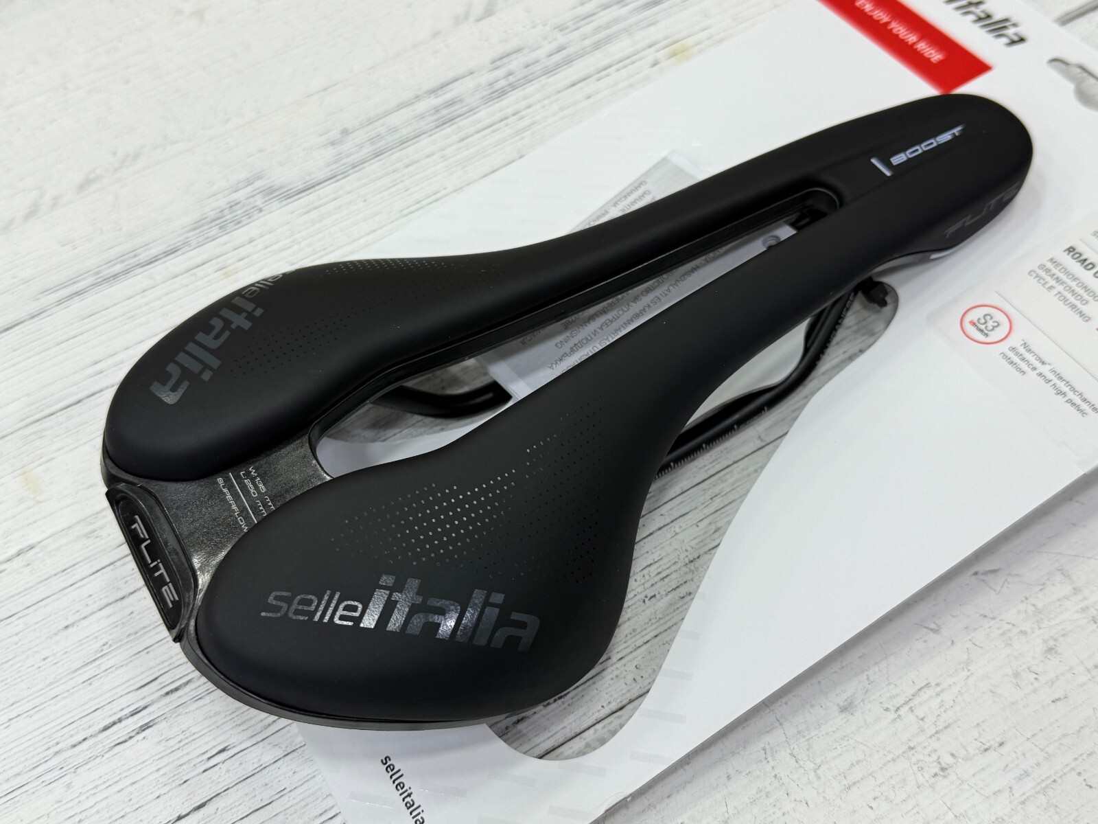 Selle Italia Flite Boost TM Superflow Manganese Rail Saddle Black S3(135x248mm)